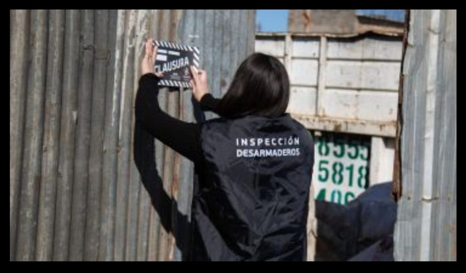 FAJA DE CLAUSURA EN CHATARRERÍAS DEL CORDÓN INDUSTRIAL.